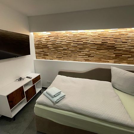 Aviators Guest House - Premium Room Strausberg Dış mekan fotoğraf