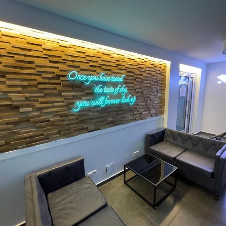 Aviators Guest House - Premium Room Strausberg Dış mekan fotoğraf