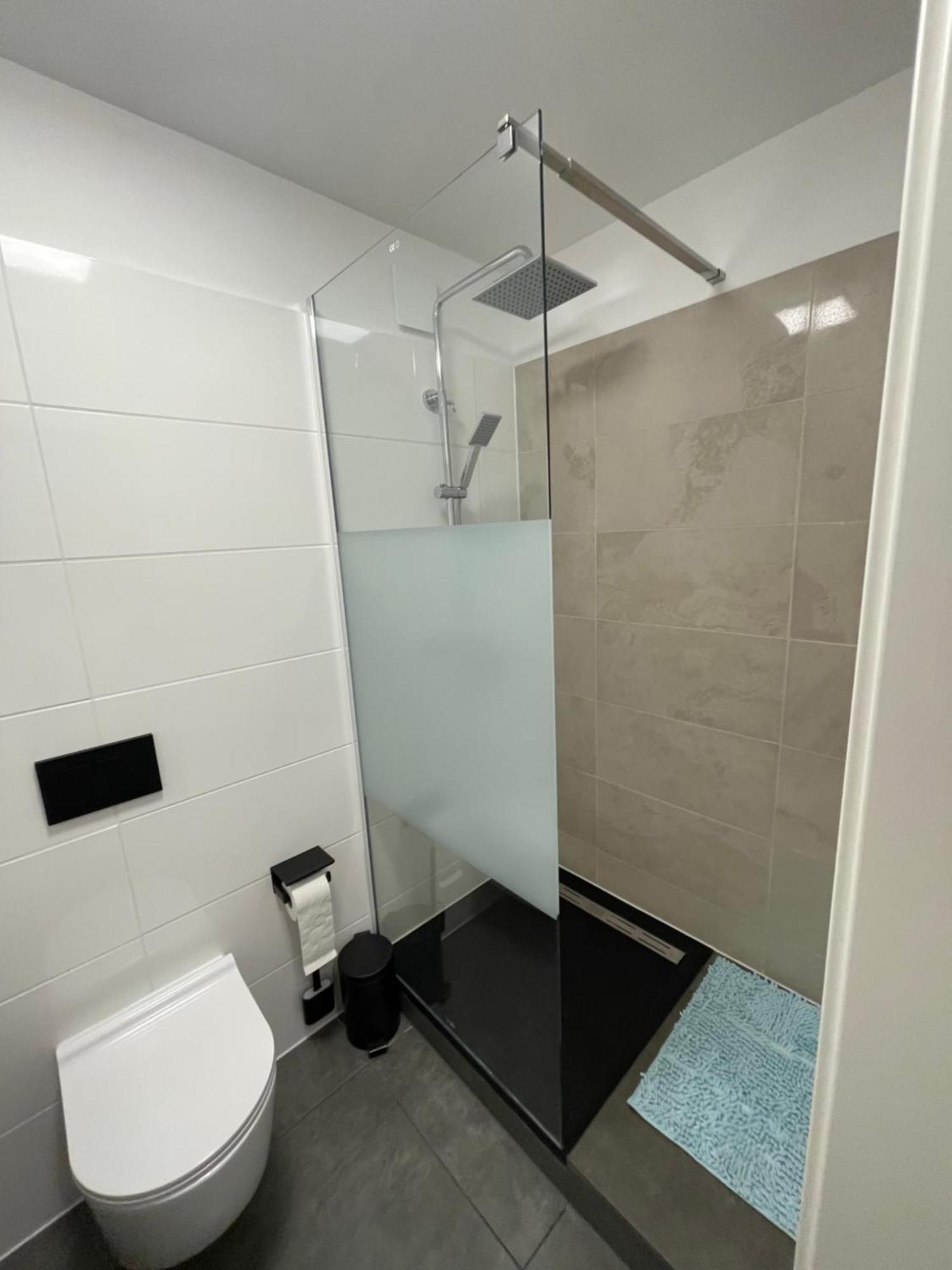 Aviators Guest House - Premium Room Strausberg Dış mekan fotoğraf